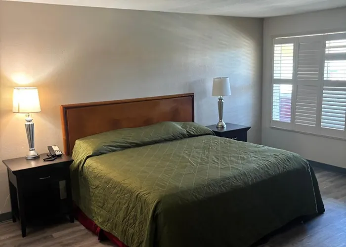 Inn On The Green Florida