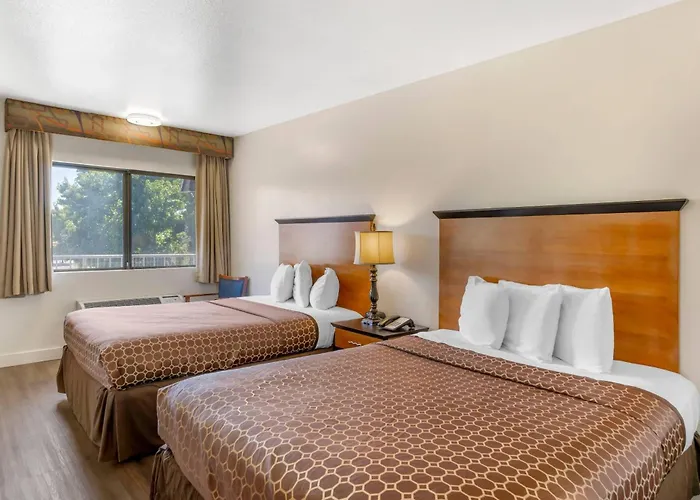 Rodeway Inn At Nevada State Capitol