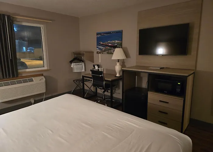 Baymont By Wyndham Sault Ste Marie Mi