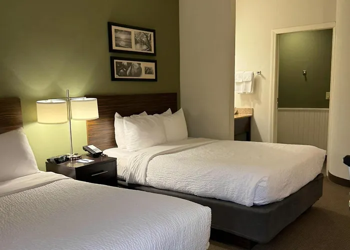 Sleep Inn & Suites Queensbury - Lake George