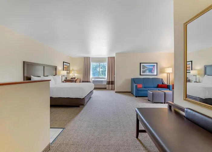 Comfort Suites Lake Geneva East