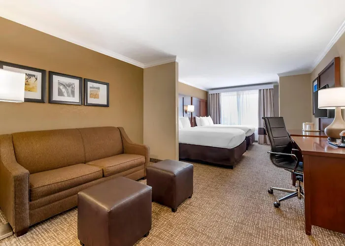 Comfort Suites Elizabethtown