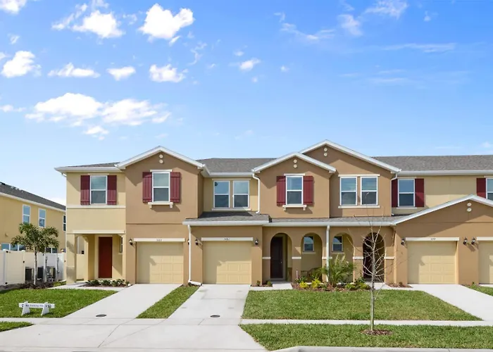 Four Bedrooms Townhome 5161