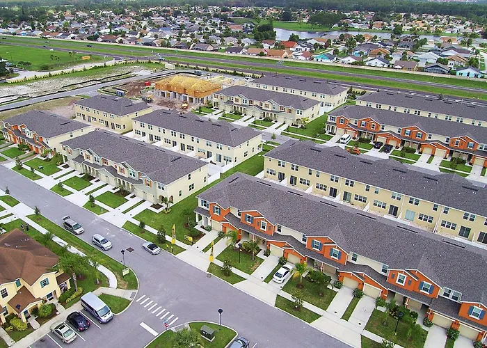 Four Bedrooms Townhome 5161