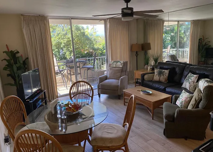 Nani Kai Hale # 204 Beachfront, Hotel District!