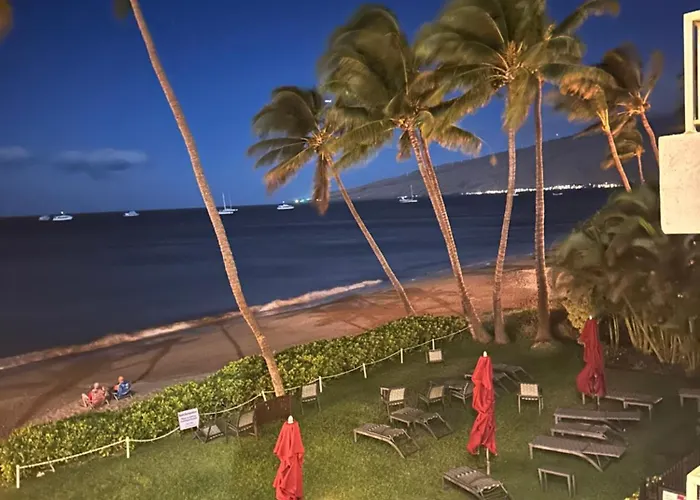 Nani Kai Hale # 204 Beachfront, Hotel District!