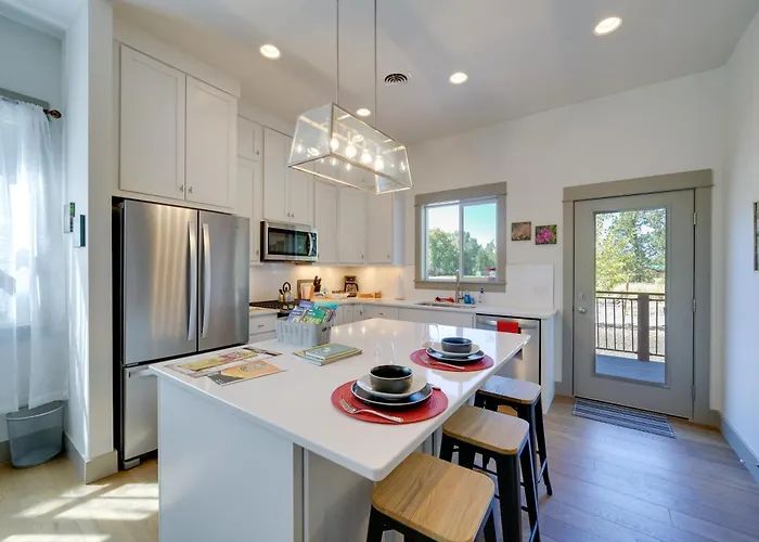 Bozeman Home W/ Deck: Walk To Fishing, Hot Springs