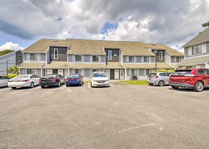 Baytree Golf Colony Studio ~ 5 Mi To Beach!