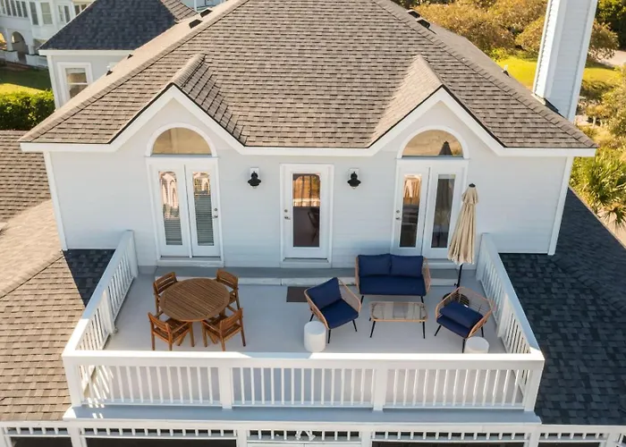 3204 Marshall - Haven By Avantstay