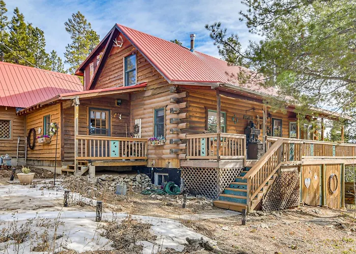 Bbqs, Hikes & Fireside Nights: Cabin In Black Hawk