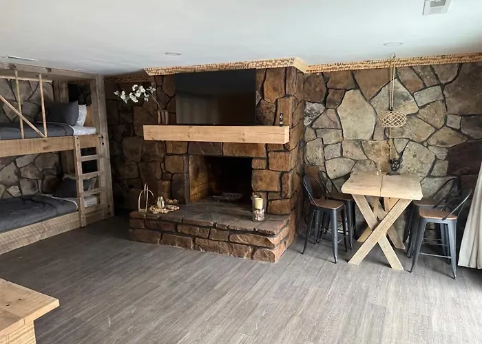 Cozy Cabin