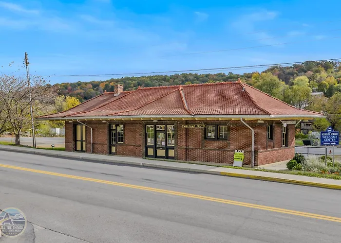 El Refugio - Pet Friendly, Grill, Wifi, Zen Garden, Downtown Location, Fire Pit