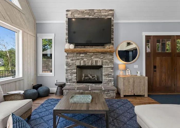 Blue Heron Lodge By Avantstay