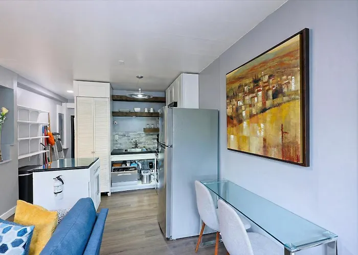 Stylish And Pet-Friendly Apartment In Beacon