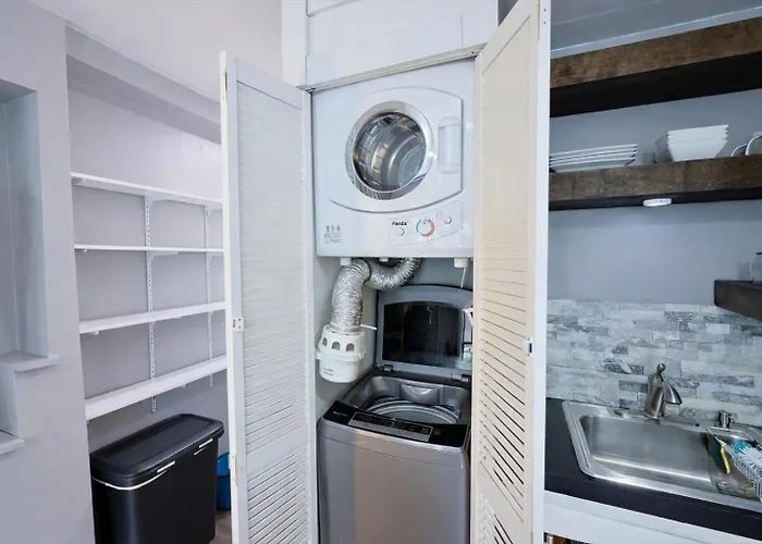 Stylish And Pet-Friendly Apartment In Beacon
