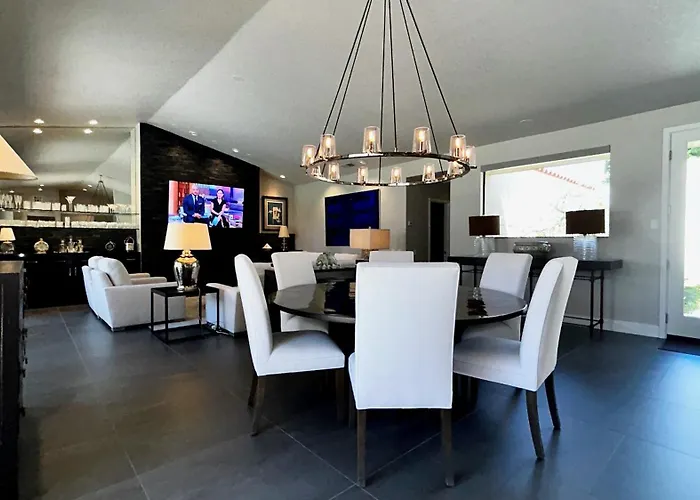 “Luxe Living”: Modern Elegance, Top-Tier Amenities, And Stunning Views, Managed By Greenday!