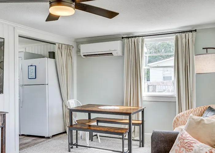 7 Mi To Beach & Ocean! Morehead City Home