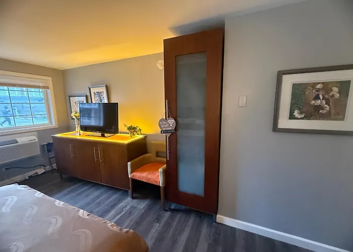 Naval Suites By Fairbridge