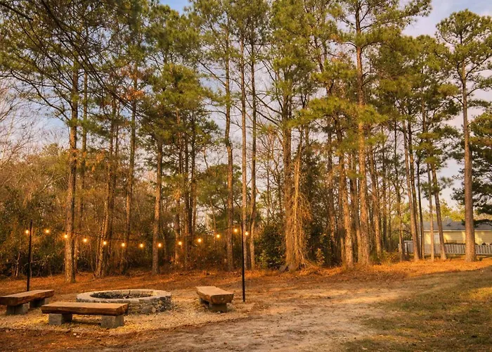 Tree Farm Stay Fire Pit & Grill Wow-King Suite