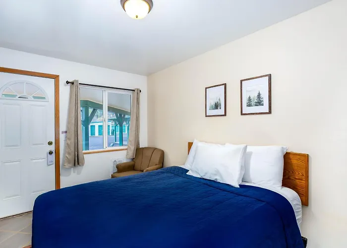 Cascade Motel
