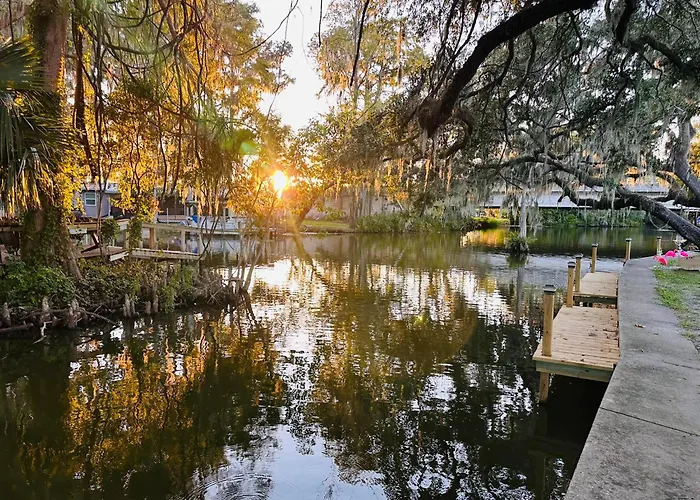 Cottage 33, Pineapple Place - Dora Canal Court - A Downtown, Waterfront Community