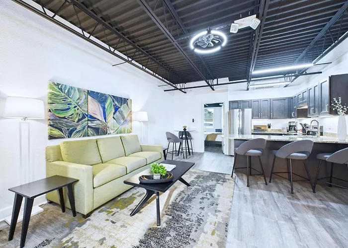 Loft Getaway Near Port & Beach -Unit 203