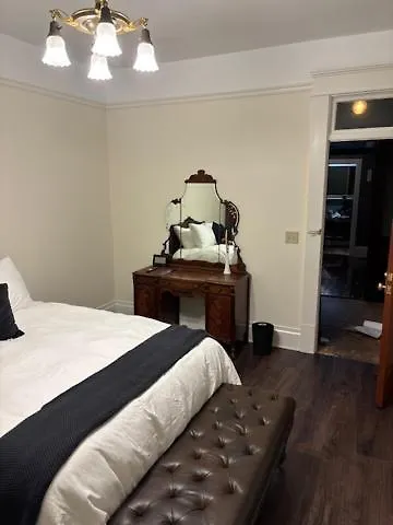 Hotel Ivanhoe