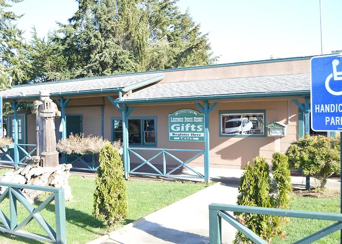 Lighthouse Pointe Resort