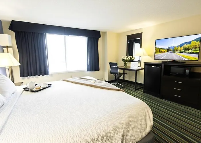 Beacon Inn & Suites