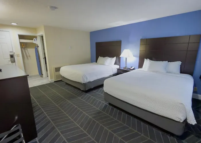 Beacon Inn & Suites