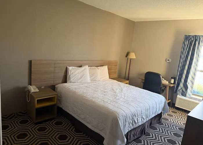 Relax Inn & Suites