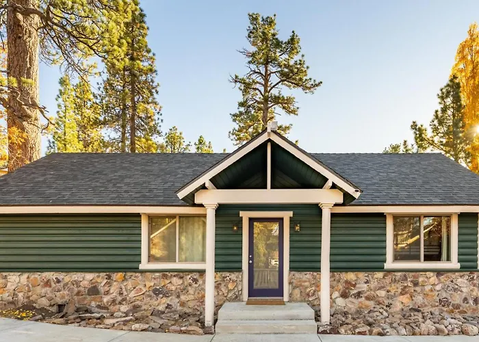 Arkouda Cabins