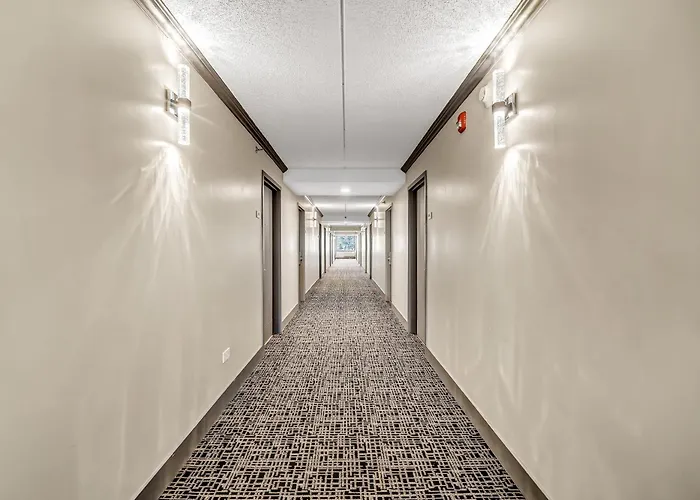 Carlton Inn O'Hare