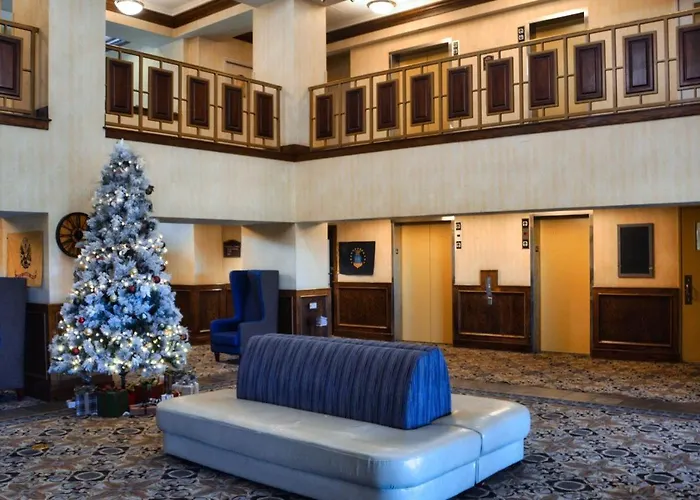 Grand Plaza Hotel & Conference Center