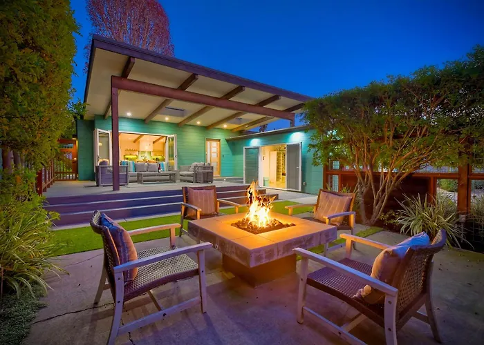 Luxury 3-Bed Beach Cottage With Hot Tub, Fire Pit, Bbq - Walk To Beach