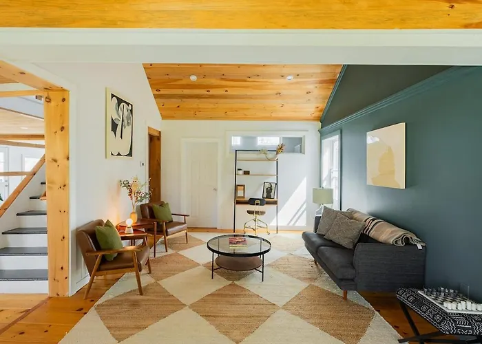 Rustic Luxe Creekside Retreat With Hot Tub And Fire Pit, Minutes From Hudson
