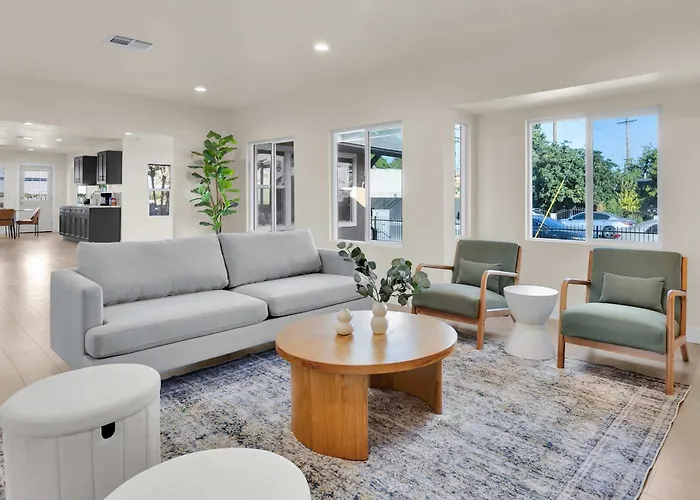 Stylish La Retreat Near Disney Knotts Sofi