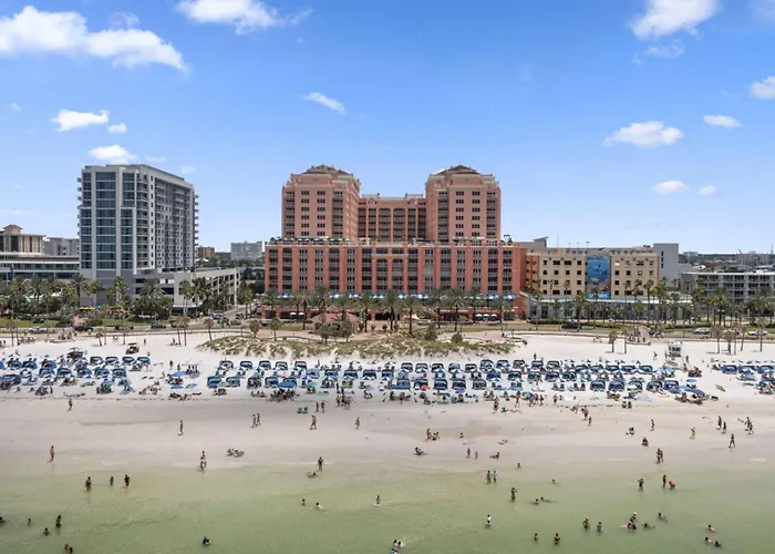 833 Aqualea / Beachfront Resort Clearwater Beach