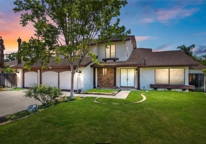 5 Bedroom Home 2 Miles From Loma Linda Medical
