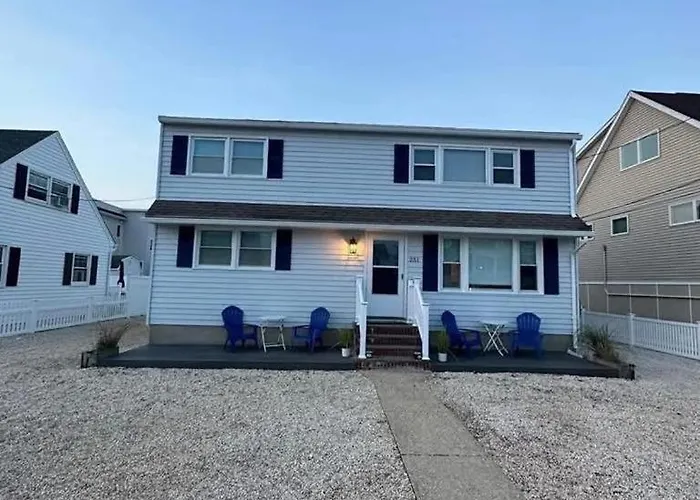 Lbi- Ship Bottom, Duplex Available For Summer 2026 Rentals