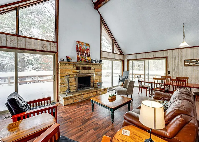 Pere Marquette Riverfront Cabin W/ Fishing Access