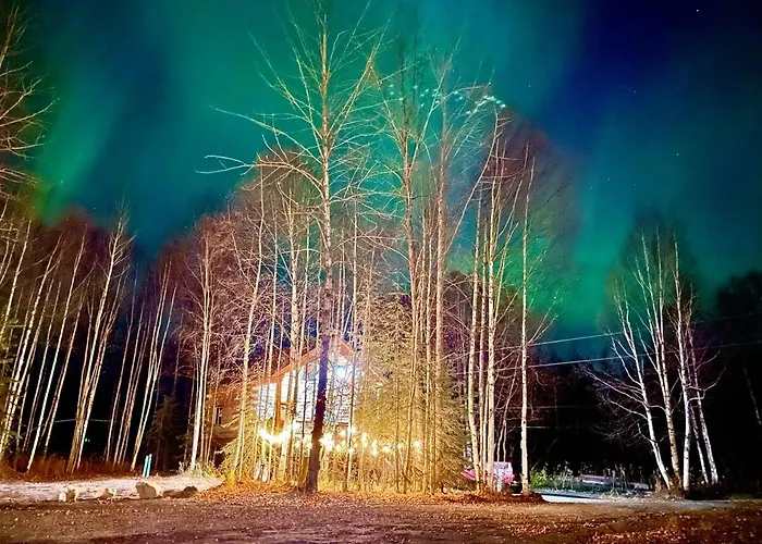 Riverfront, Authentic, Luxury Log Cabin-Bison