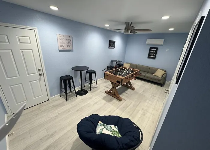 Bay Breeze Escape - 3Br Home With Game Room, Huge Backyard, Patio & Minutes From Boardwalk