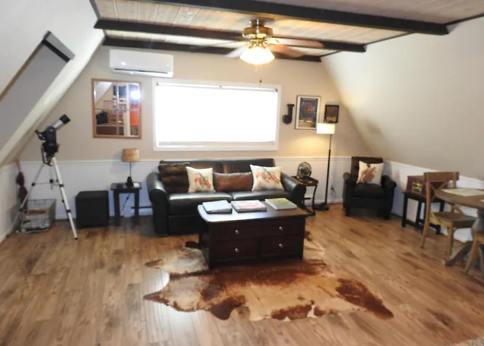 Historic Gold Town Loft A-Frame 1 Bedroom With Sofa Sleeper Wifi