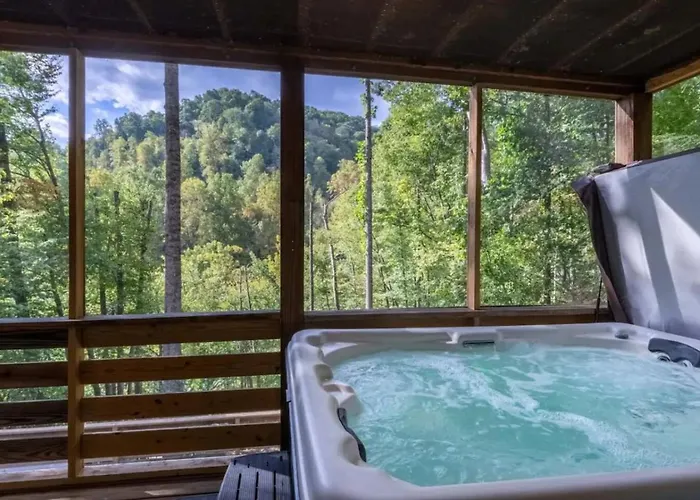 Crashing Creek Cabin - Hot Tub, Mountain Views And King Bed