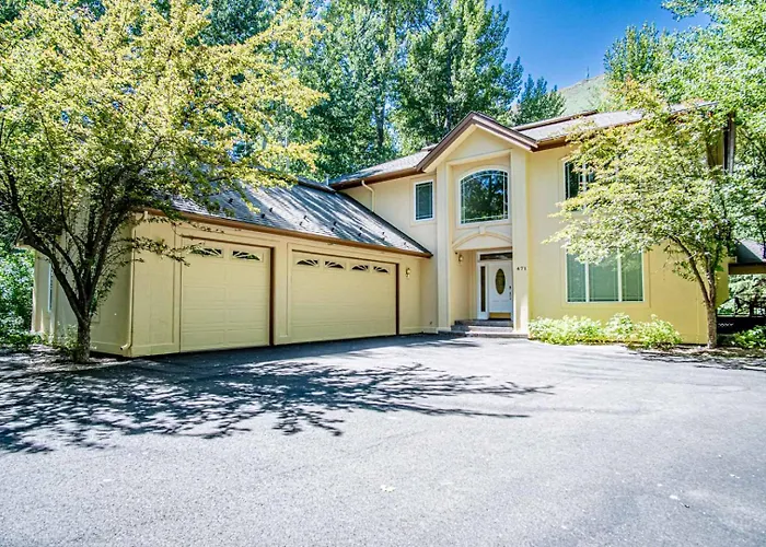 Grand Hailey Home By Big Wood River And Sun Valley! Is Located In Hailey