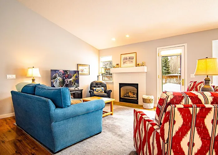 In The Heart Of Hailey; Private Pet-Friendly 3 Bedroom Home With Garage