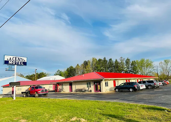 Lacenter Motel