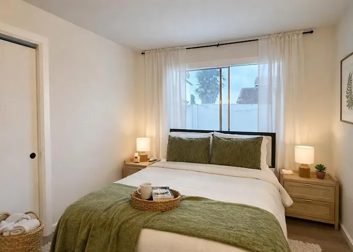 25-Min Monterey Retreat