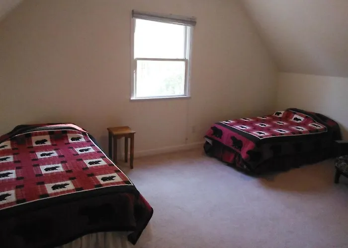 Dog Friendly Vineyard Cabin